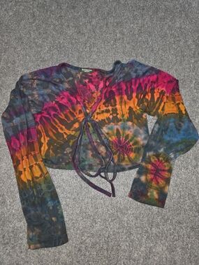 Kathmandu Imports Boho Tie-Dye Drawstring Cropped Long Sleeve Top